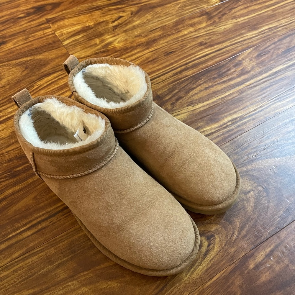 Ugg Classic Ultra Mini